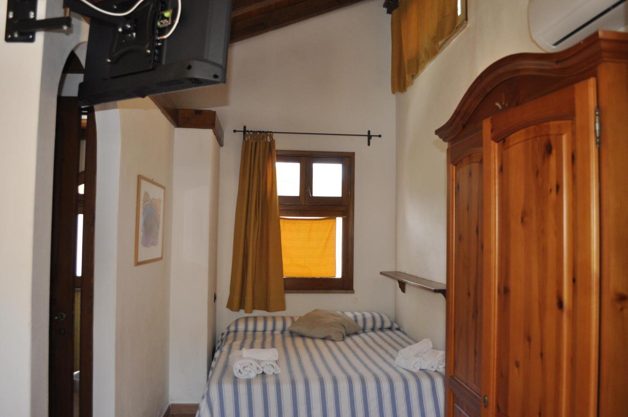 Borgo San Francesco Hotel Gioiosa Marea Room photo